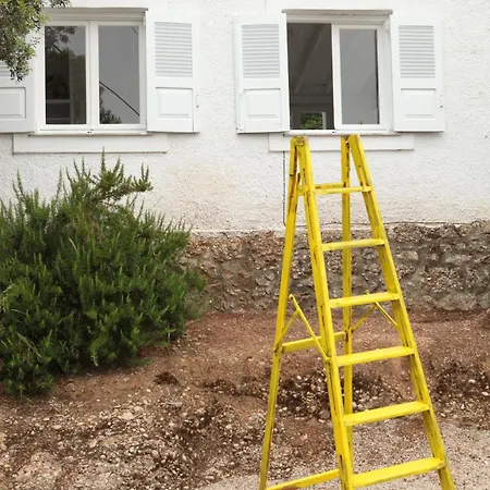 Semesterbostad The Molos House *